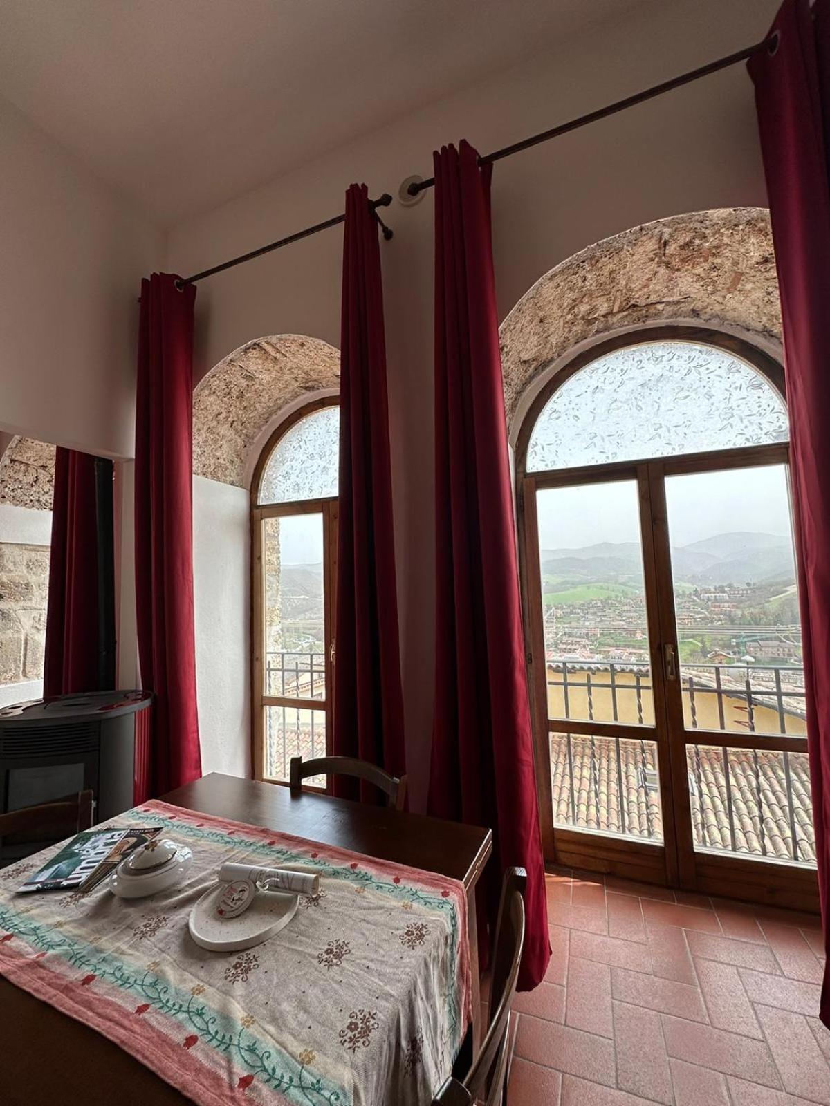 Palazzo Sassatelli Frühstückspension Cascia